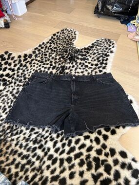 Black Denim Frayed Hem Women's Shorts